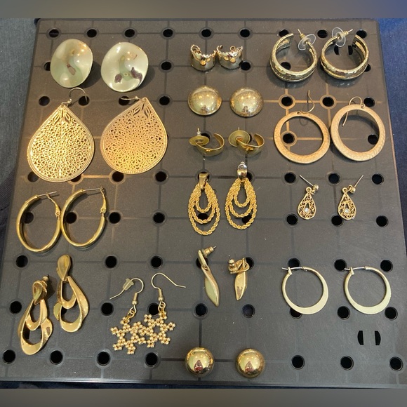 Jewelry - 15 Pairs Gold Toned Earrings